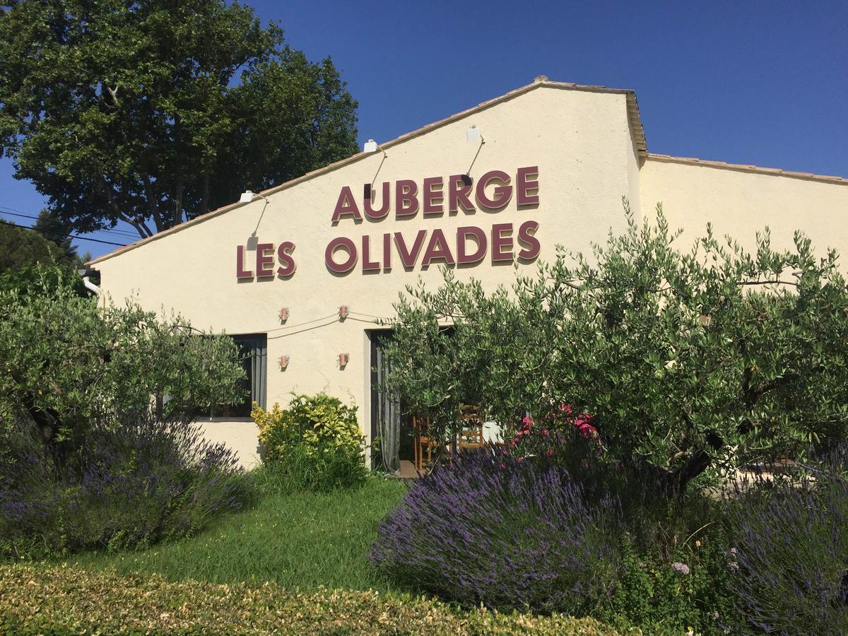 Auberge Les Olivades Mallemort Bagian luar foto